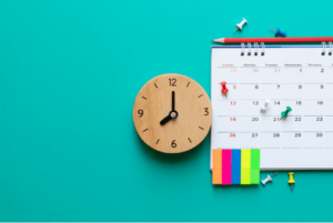 immagine di un orologio e calendario